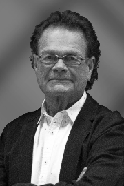 Herr Knut Becker